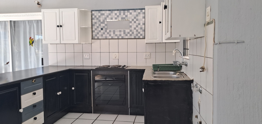 To Let 2 Bedroom Property for Rent in Anchorage Park Western Cape